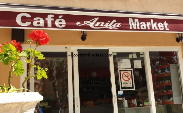 Supermarkt Cafe-Restaurant zum Verkauf in Liparis 3 Wohnanlage